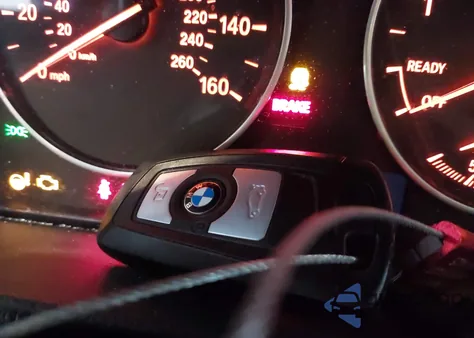 2015 BMW 328 xDrive z USA, uszkodzony, nr VIN WBA3B3G55FNR86497